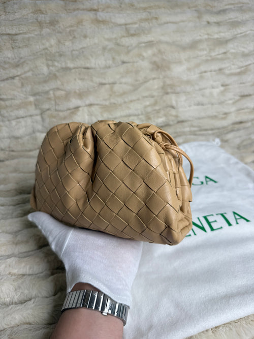 Bottega Veneta Mini Pouch Intrecciato Beige