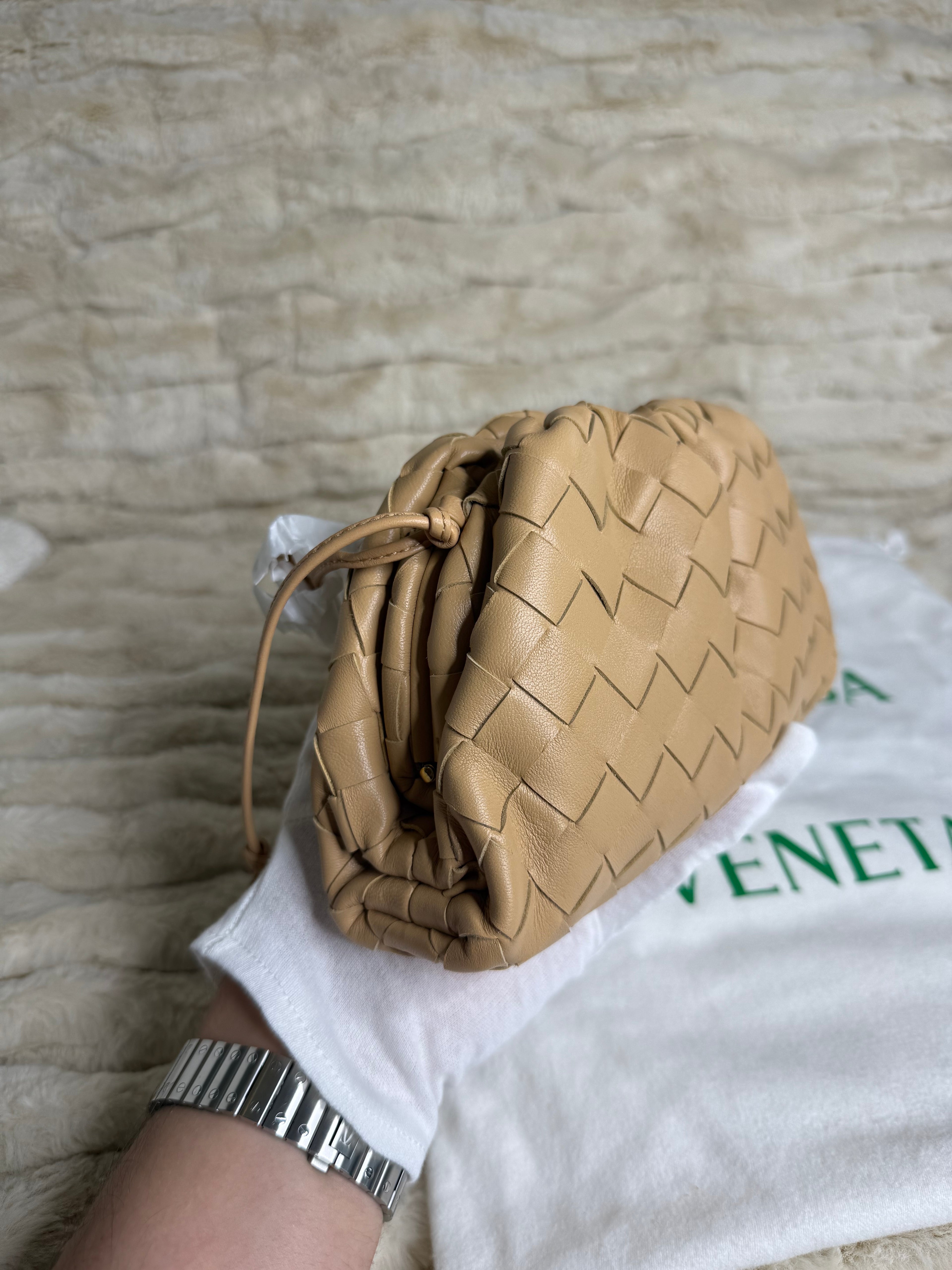 Bottega Veneta Mini Pouch Intrecciato Beige
