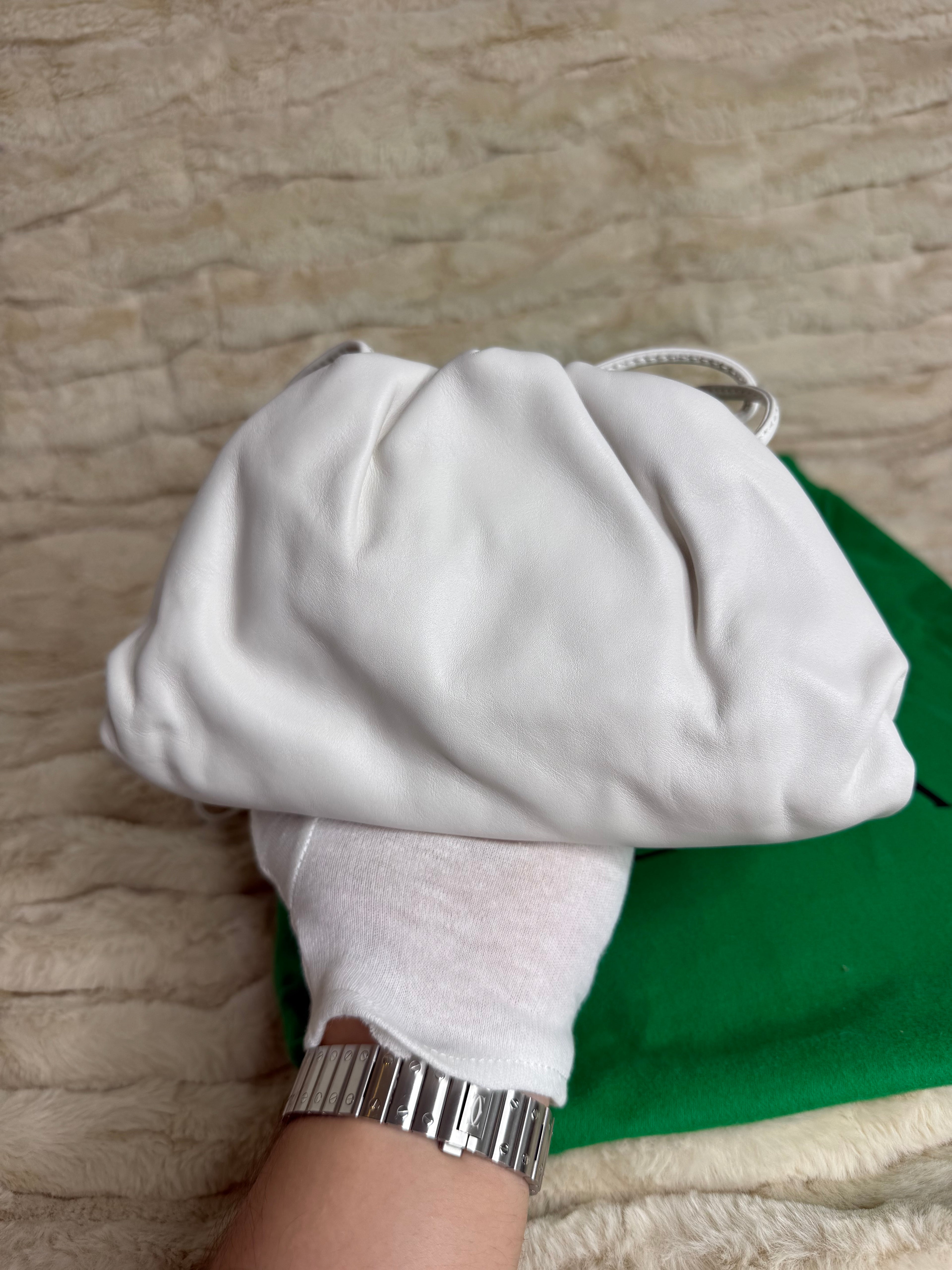Bottega Veneta Mini Pouch Blanc