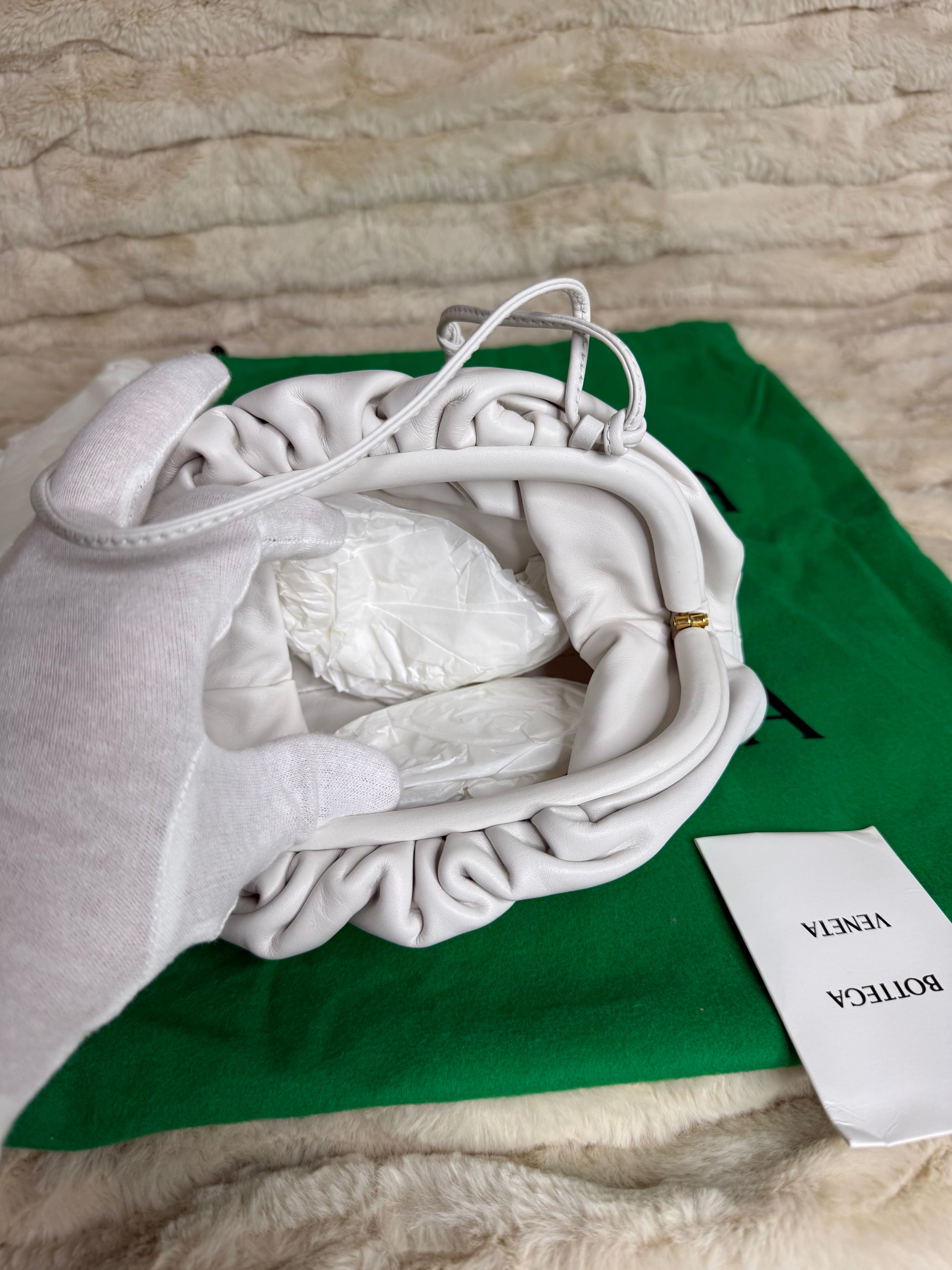Bottega Veneta Mini Pouch Blanc