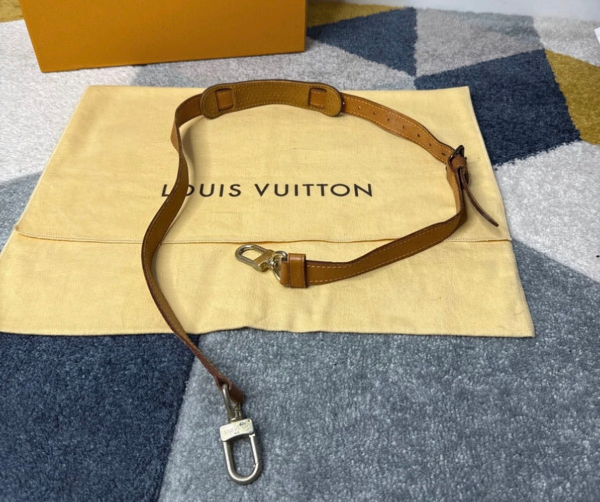 Lots Bandoulière Louis Vuitton Keepall