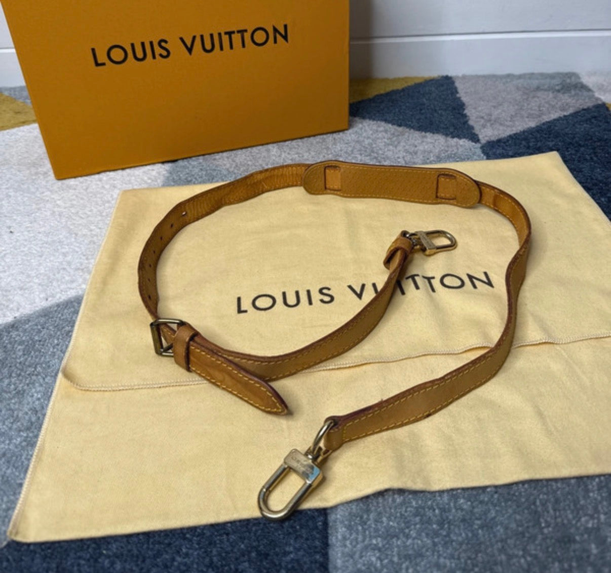 Lots Bandoulière Louis Vuitton Keepall