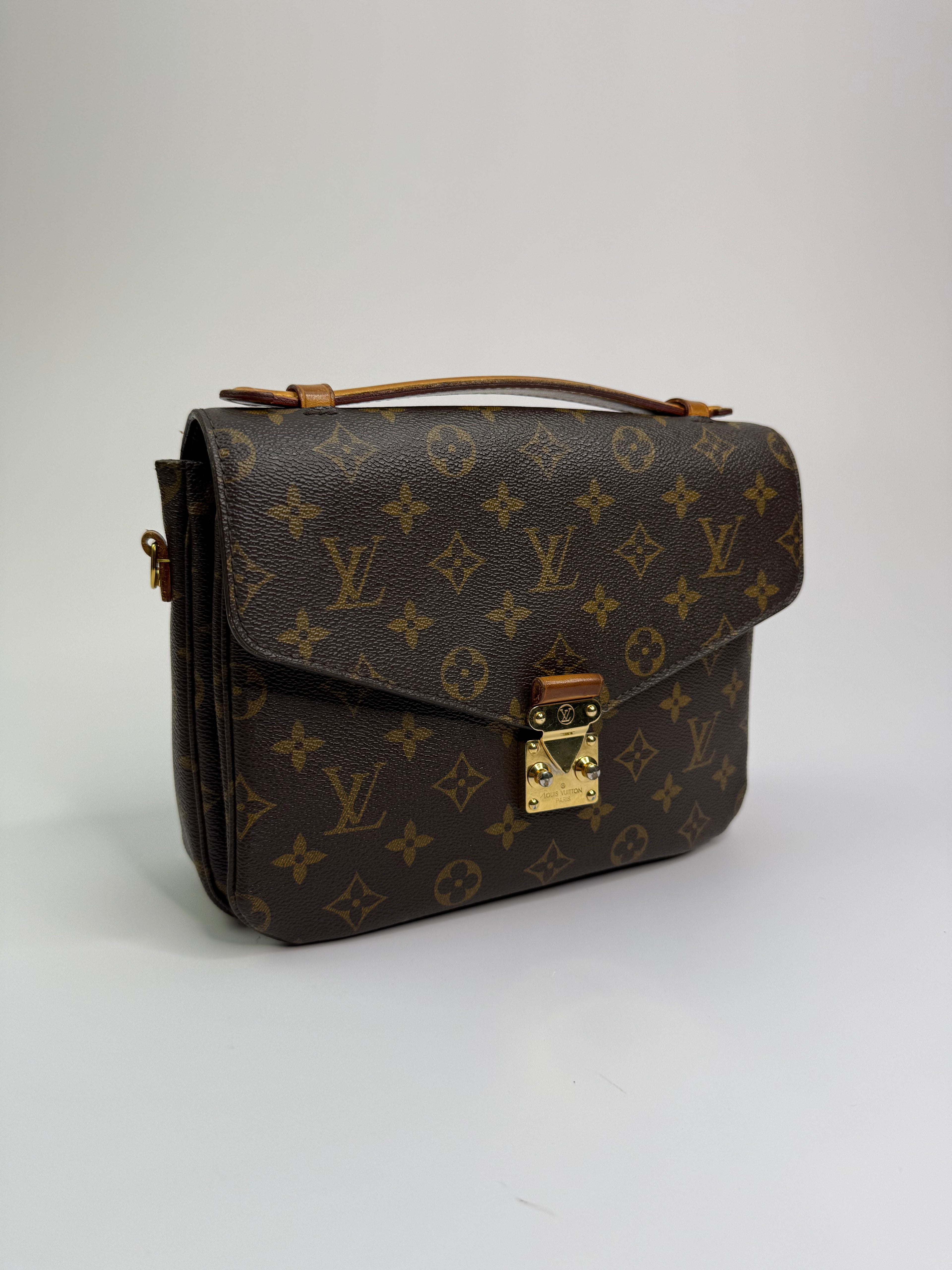 Louis Vuitton – Pochette Métis Monogram