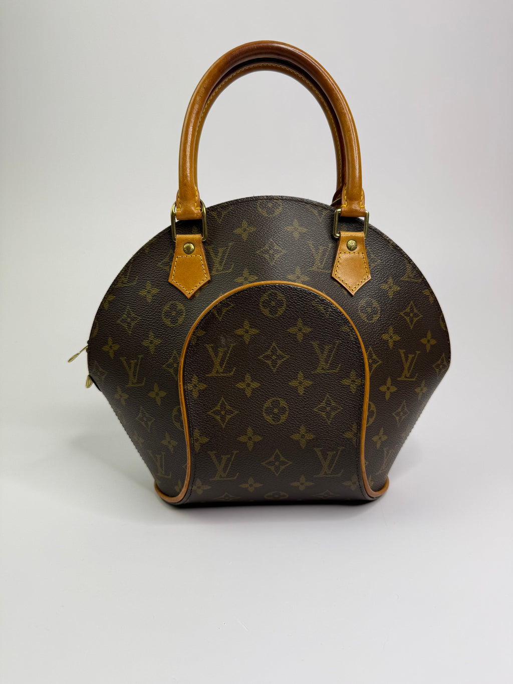 Louis Vuitton – Ellipse MM