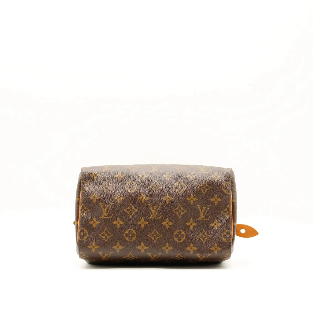 Sac Louis Vuitton Speedy 25 en toile Monogram, sac de luxe d’occasion authentique disponible chez Sorayae.
